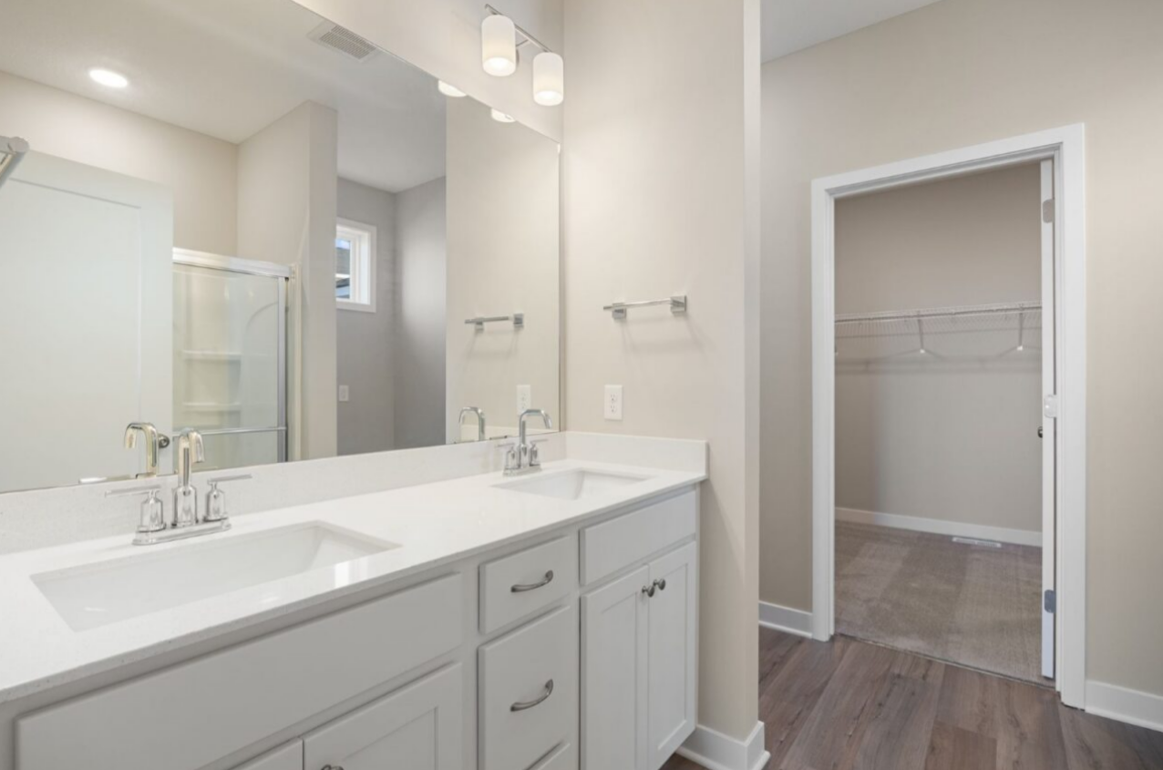 Owner's suite bathroom (Example of a previous home)