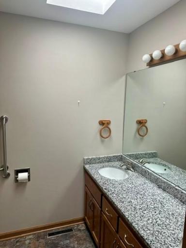 8751 212th Street Court N, Forest Lake, MN 55025