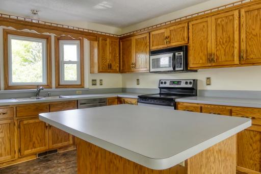 8751 212th Street Court N, Forest Lake, MN 55025