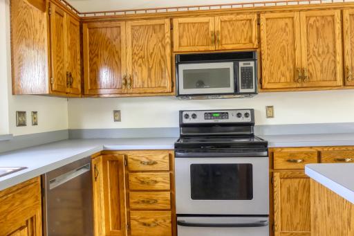 8751 212th Street Court N, Forest Lake, MN 55025