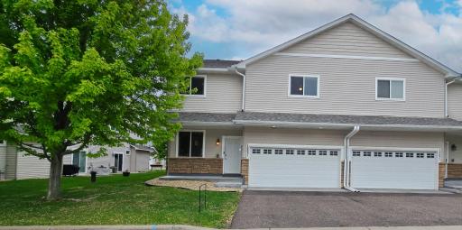 1283 County Road D Circle E, B, Saint Paul, MN 55109