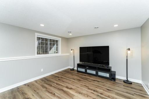 1411 Century Point Lane NE, Rochester, MN 55906
