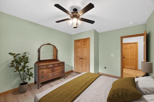 2937 Oakview Drive NE, Rochester, MN 55906