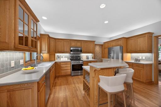 2937 Oakview Drive NE, Rochester, MN 55906