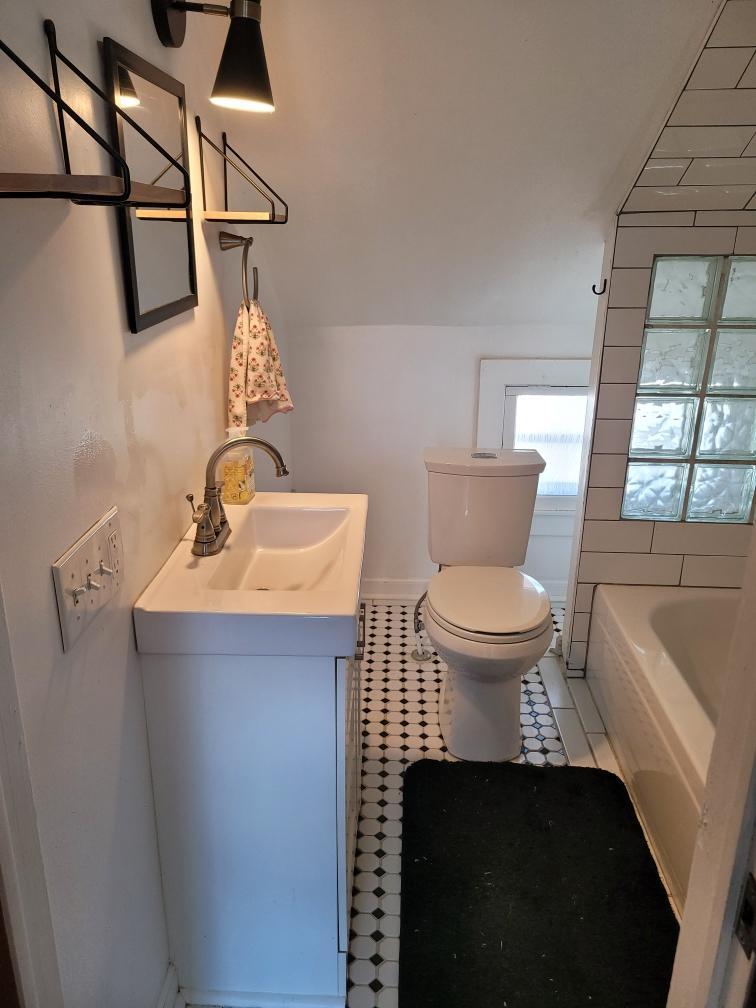 Full Bathroom