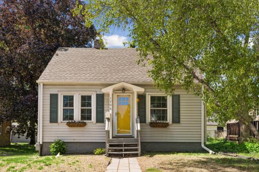 1706 Buchanan Street NE, Minneapolis, MN 55413