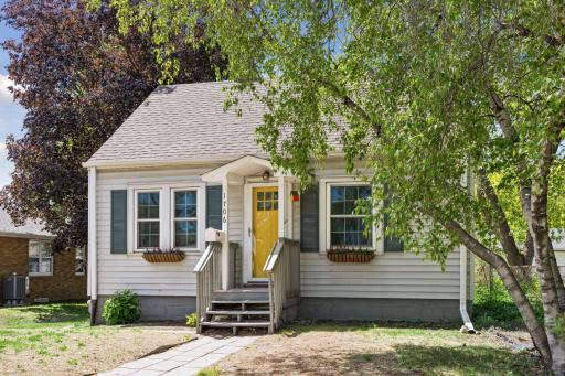 1706 Buchanan Street NE, Minneapolis, MN 55413