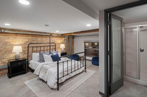 801 Washington Avenue N, 203, Minneapolis, MN 55401