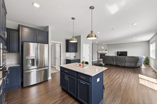 1559 Edgebrook Lane, Carver, MN 55315