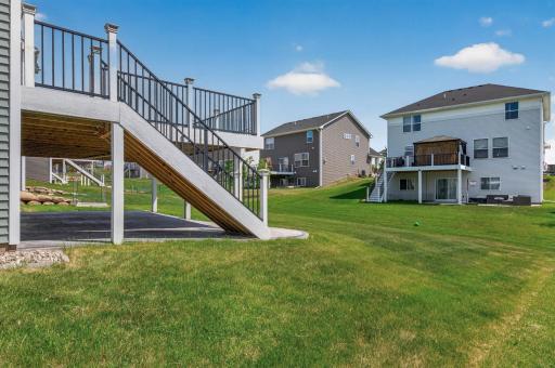 1559 Edgebrook Lane, Carver, MN 55315