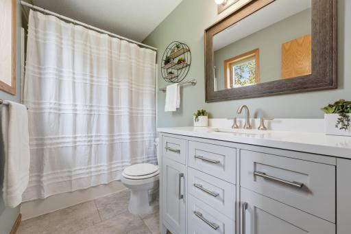 20901 Granada Ave Cove N, Forest Lake, MN 55025