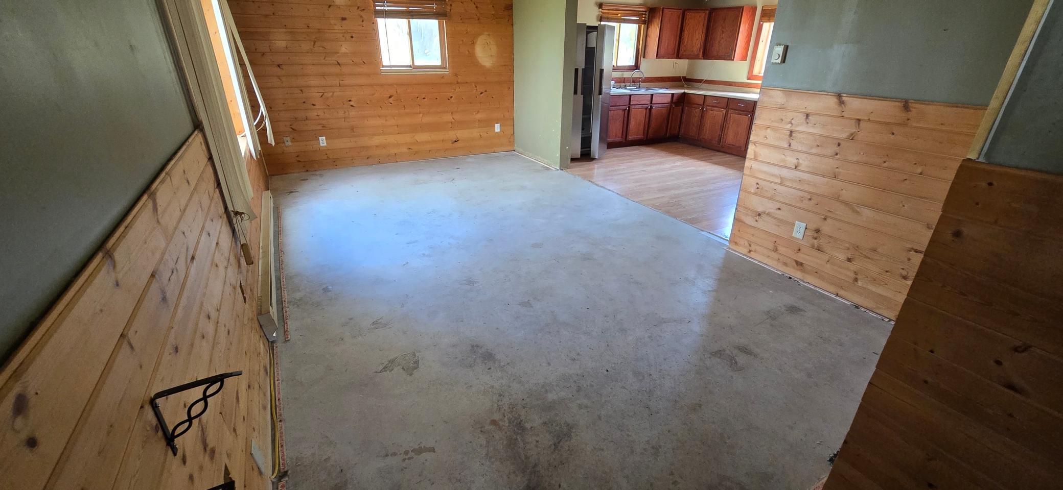 lower.living.rm.b.jpg
