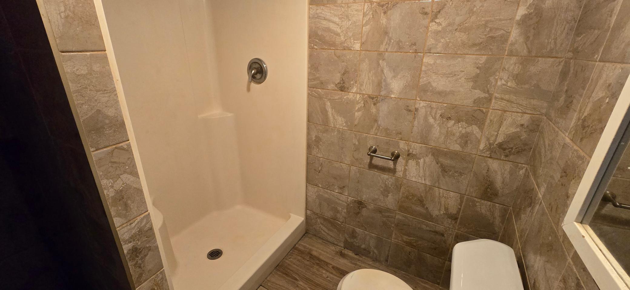 Lower.shower.jpg