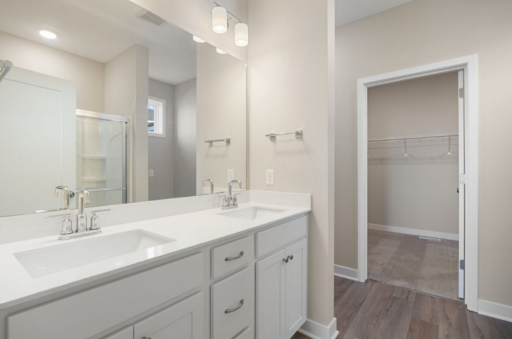 Owner's suite bathroom (Example of a previous home)