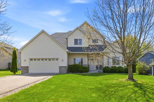 7364 Lambert Avenue NE, Albertville, MN 55301