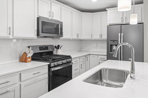 8778 Parkington Avenue NE, Elk River, MN 55330
