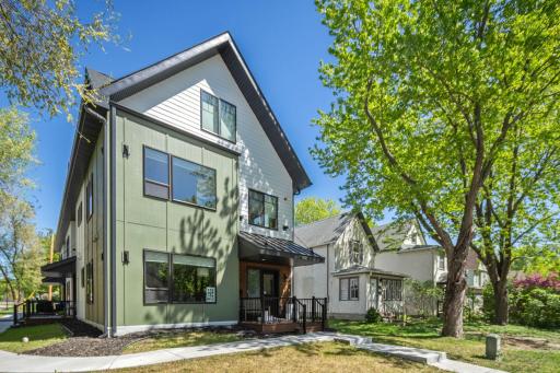 1735 3rd Street NE, Minneapolis, MN 55413