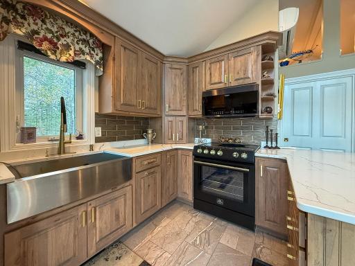 2404 Lodge Road NE, Bemidji, MN 56601