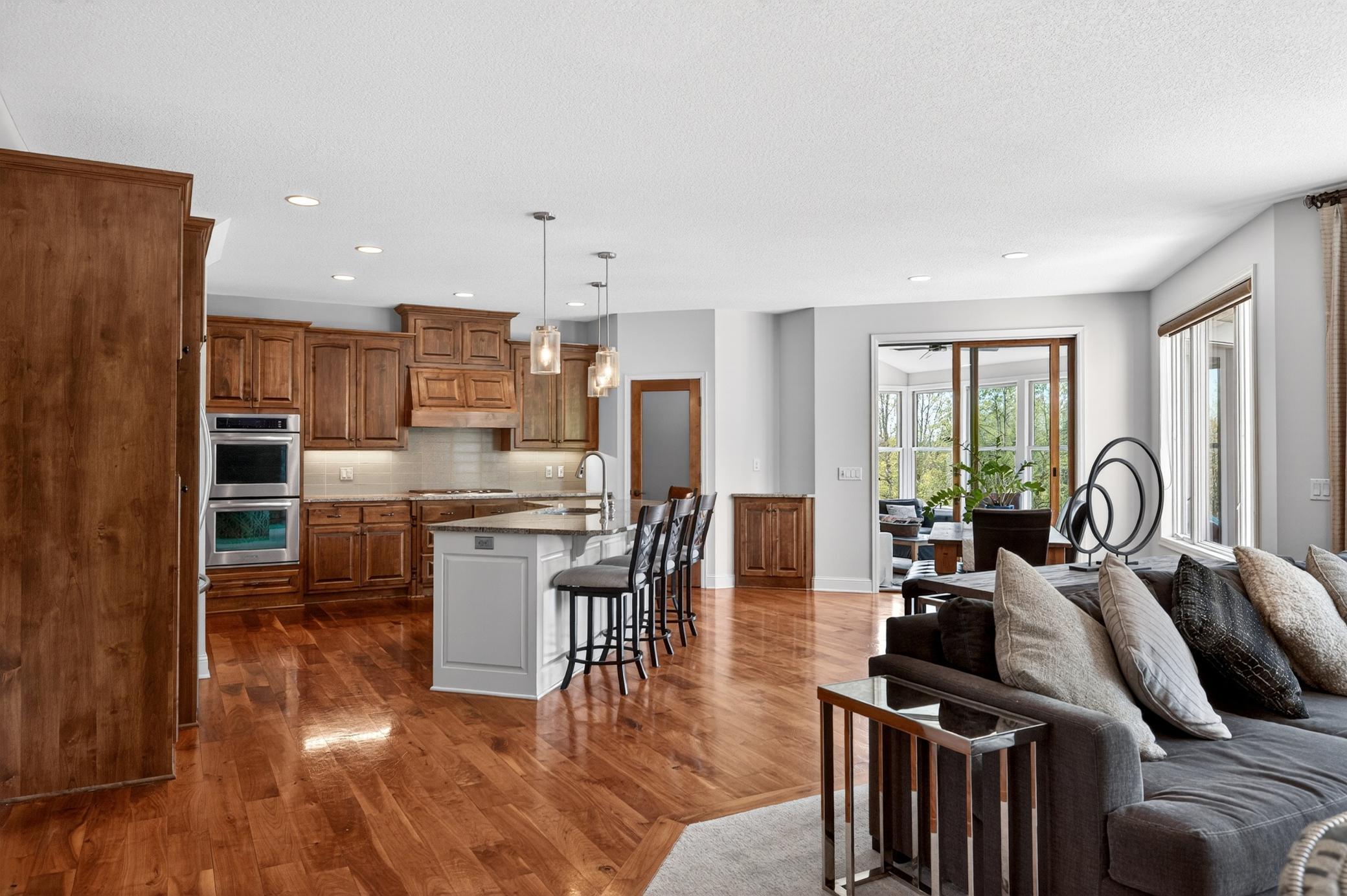 22 Kitchen 1 (1).jpg