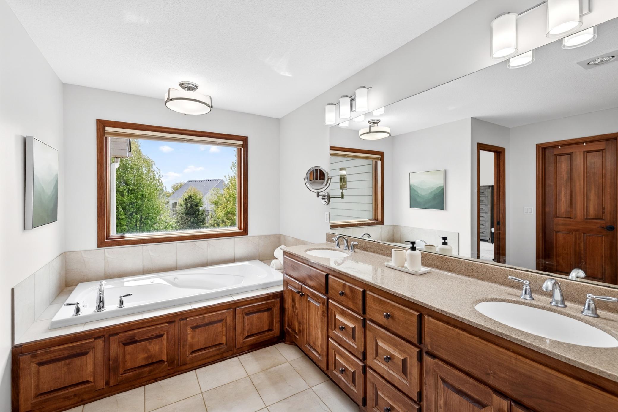 43 Bathroom Primary 1 (1).jpg
