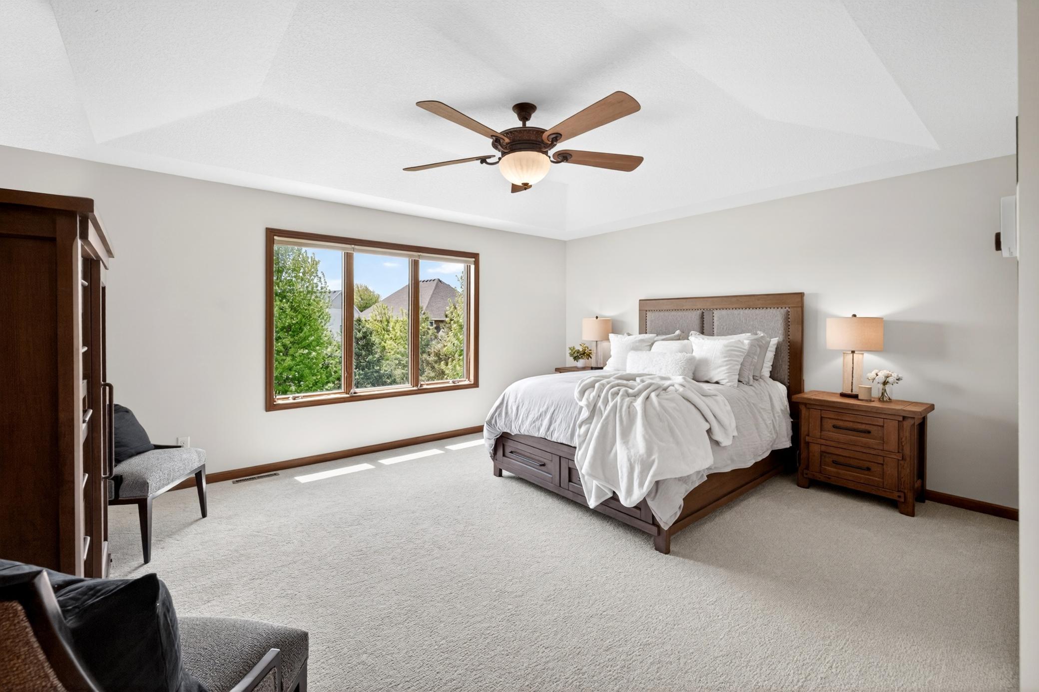 41 Bedroom Primary 1 (1).jpg