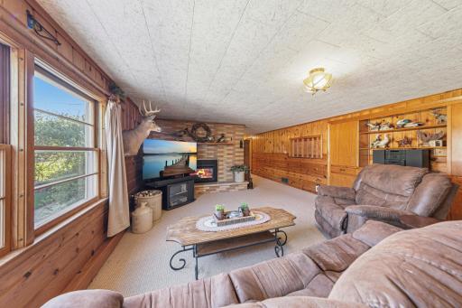 42 family room_lower.jpg