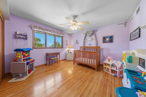 33 bedroom 3.jpg