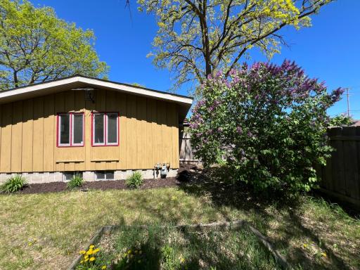 122 Craig Way NE, Minneapolis, MN 55432
