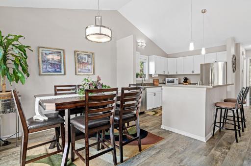 421 E Lake Street, Waconia, MN 55387