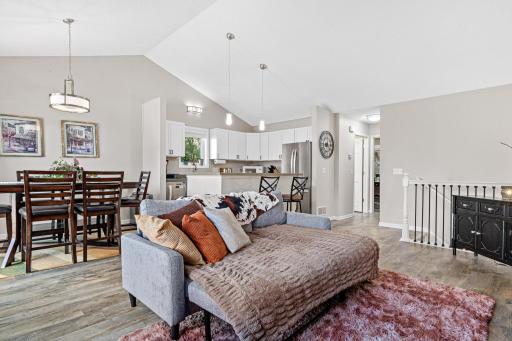 421 E Lake Street, Waconia, MN 55387