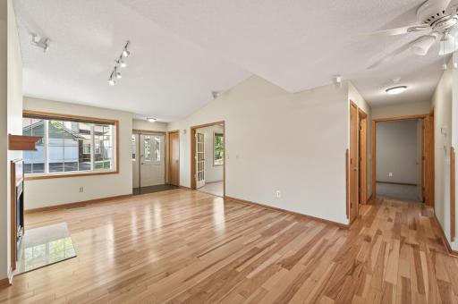 1756 Linden Cove, Saint Paul, MN 55110