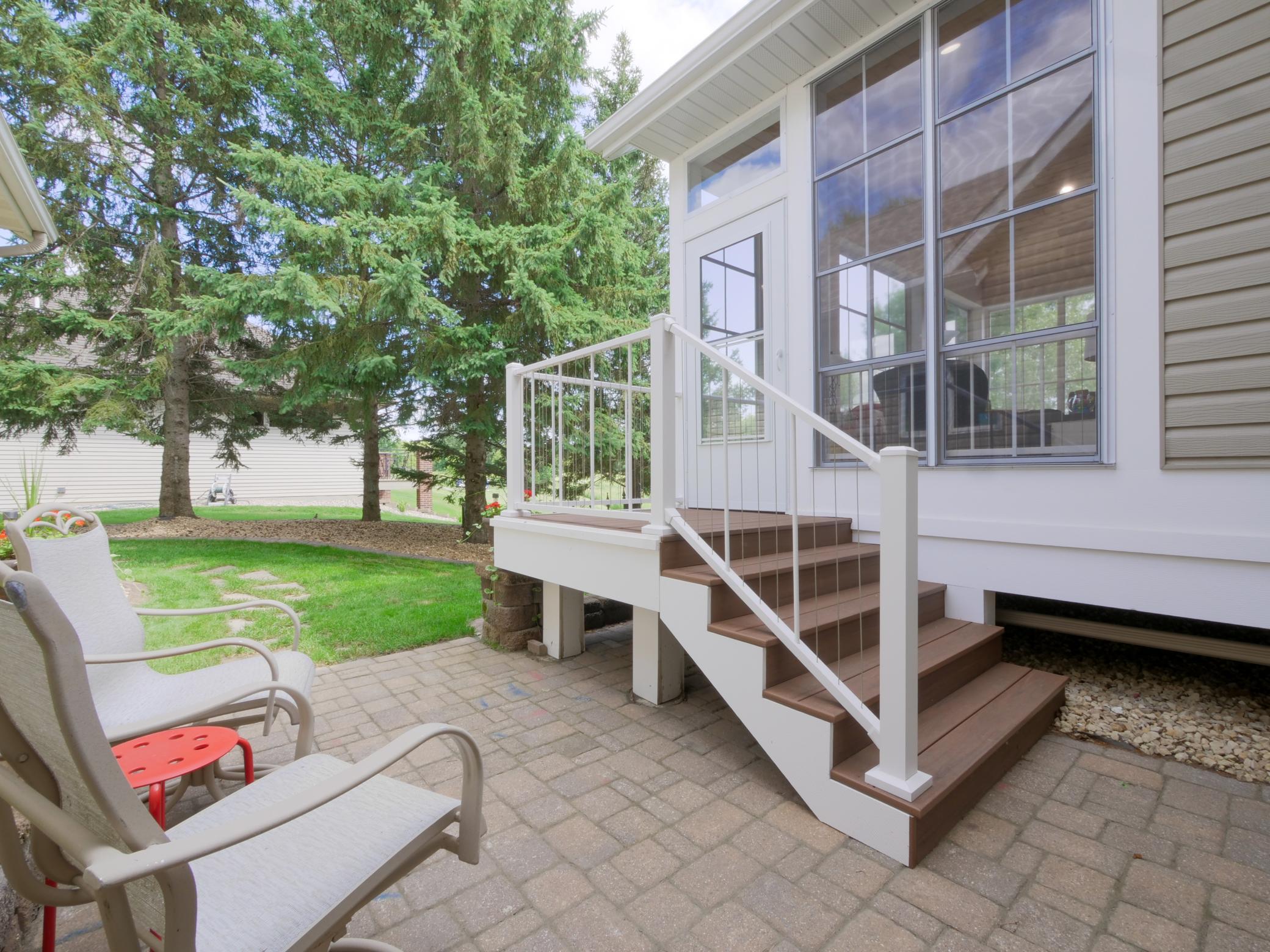 With multiple indoor and outdoor living spaces, you won't lack in space to entertain or relax!