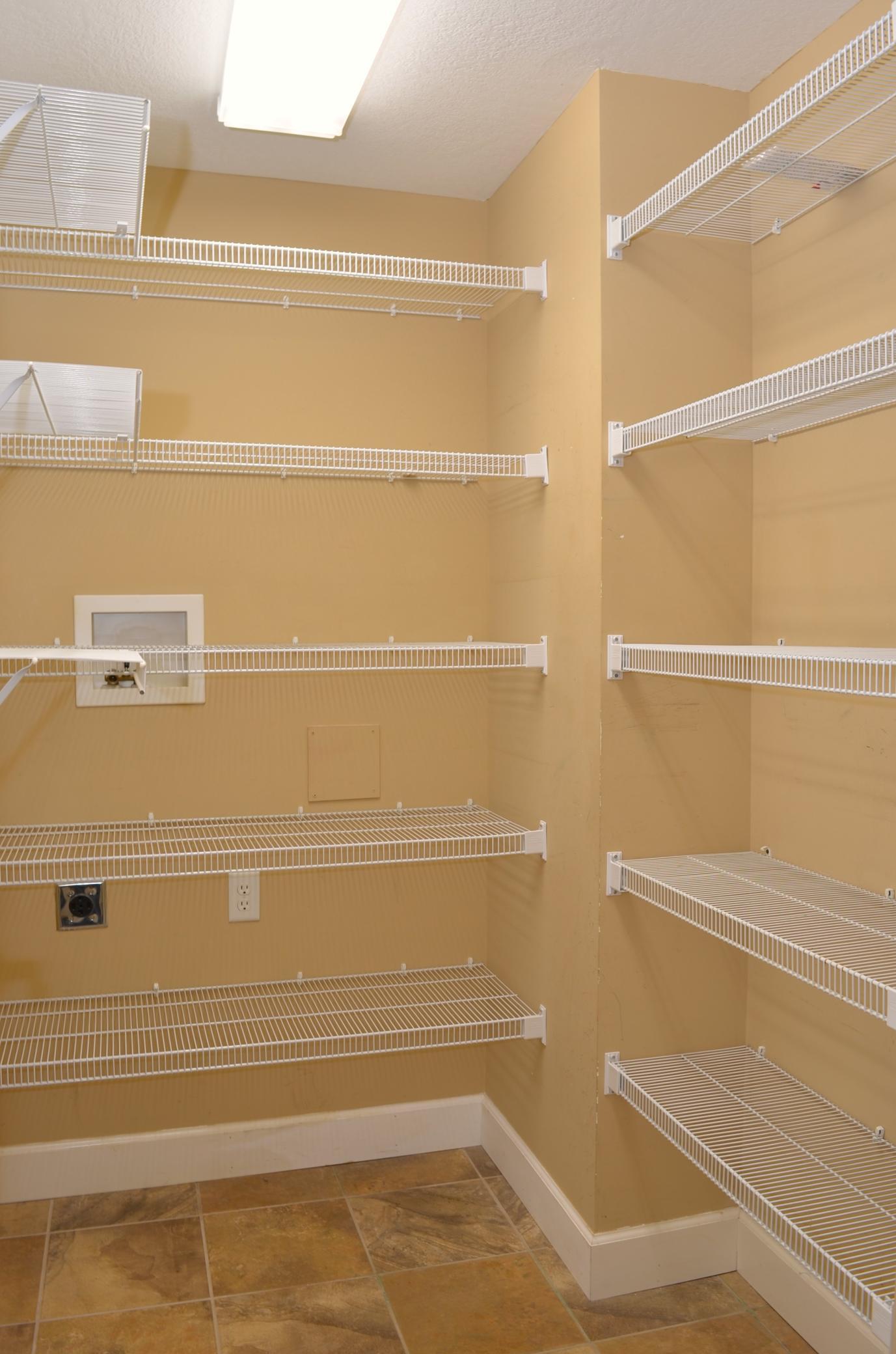 27 Pantry_optional Laundry room