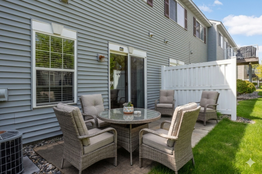 6869 Folkestone Road, 614, Apple Valley, MN 55124