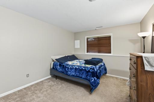 4302 Mccoll Drive, Savage, MN 55378