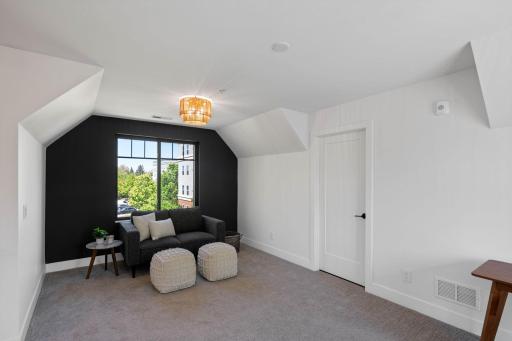 1733 3rd Street NE, Minneapolis, MN 55408