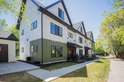 1733 3rd Street NE, Minneapolis, MN 55408