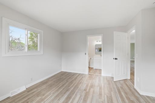 8016 81st Avenue N, Minneapolis, MN 55445