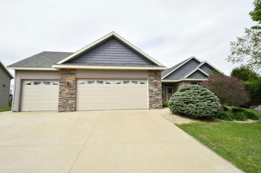 818 Augusta Avenue, Zumbrota, MN 55992