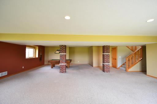 818 Augusta Avenue, Zumbrota, MN 55992