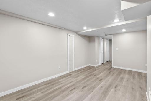 1633 Sherwood Avenue, Saint Paul, MN 55106