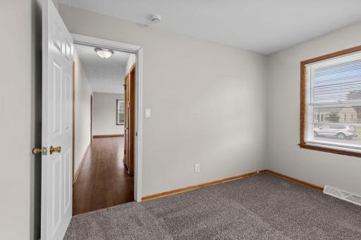 1633 Sherwood Avenue, Saint Paul, MN 55106