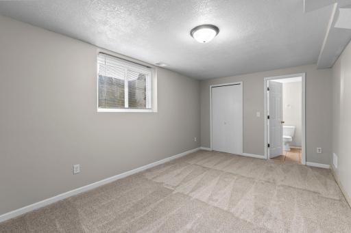 1633 Sherwood Avenue, Saint Paul, MN 55106