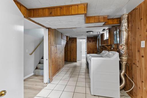 1633 Sherwood Avenue, Saint Paul, MN 55106