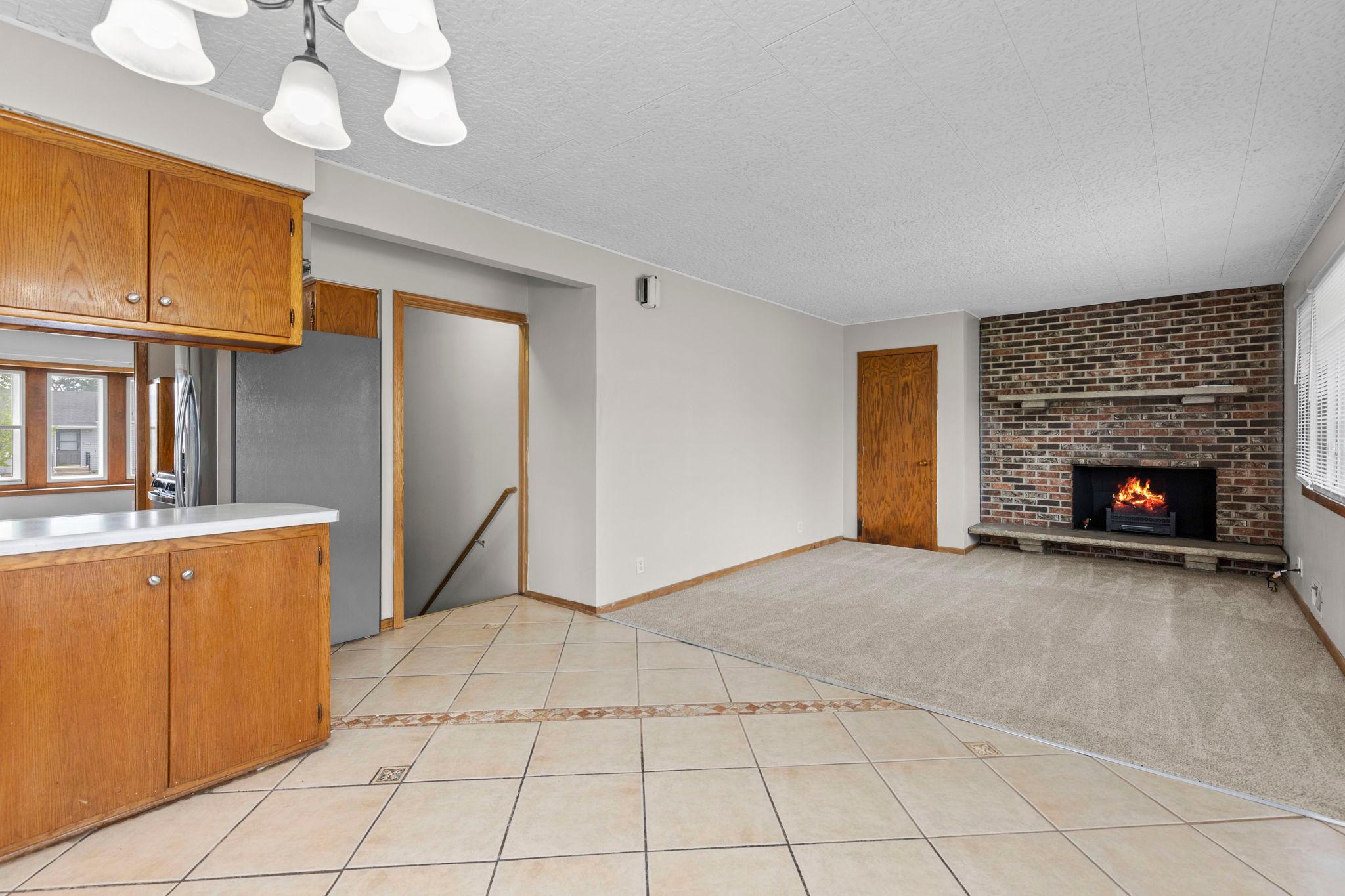 20-web-or-mls-1633 Sherwood Ave-39.jpg