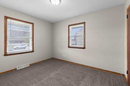1633 Sherwood Avenue, Saint Paul, MN 55106