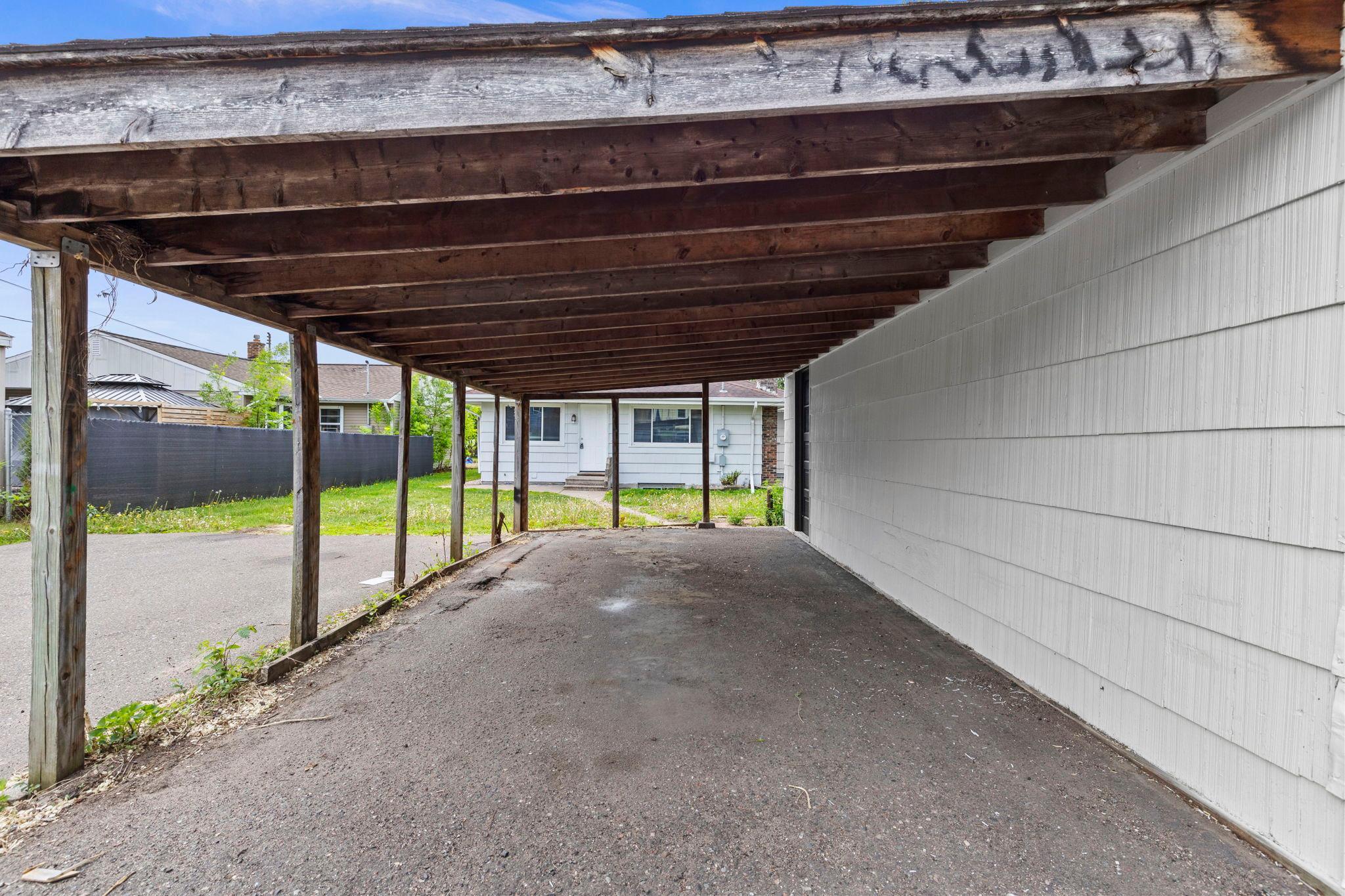 50-web-or-mls-1633 Sherwood Ave-81.jpg