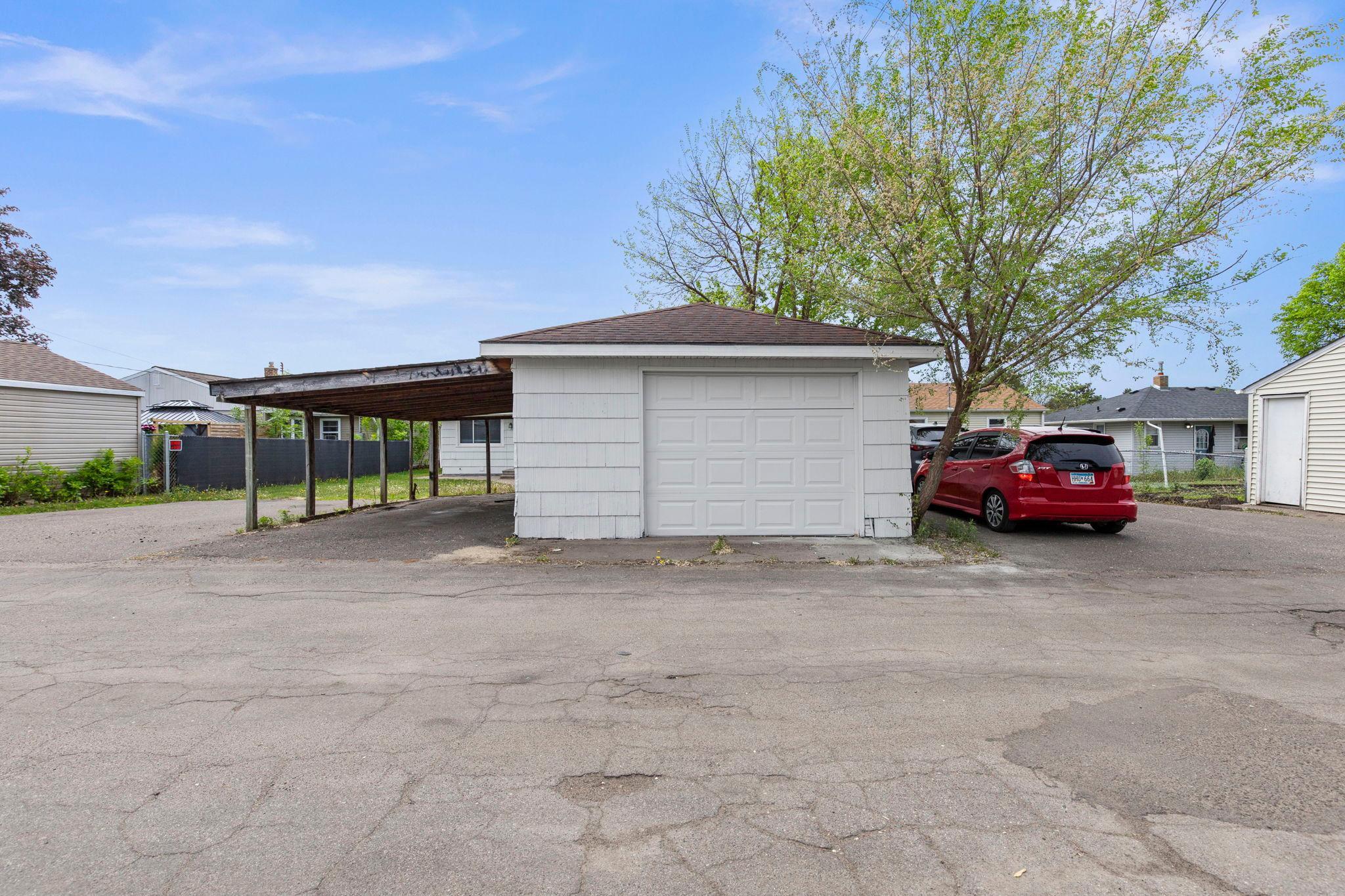 51-web-or-mls-1633 Sherwood Ave-82.jpg