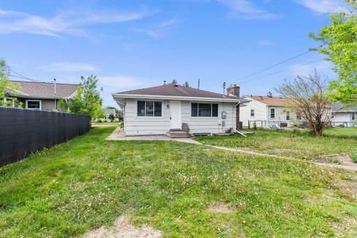 1633 Sherwood Avenue, Saint Paul, MN 55106