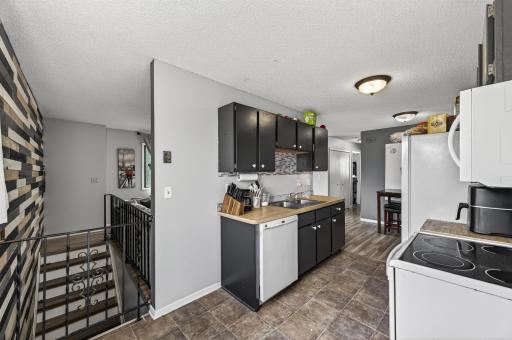 6600 84th Court N, Minneapolis, MN 55445